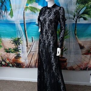 Chic Black Lace Long Sleeve Dress